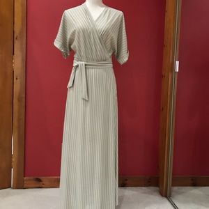 Wrapped dress. Kimono style.